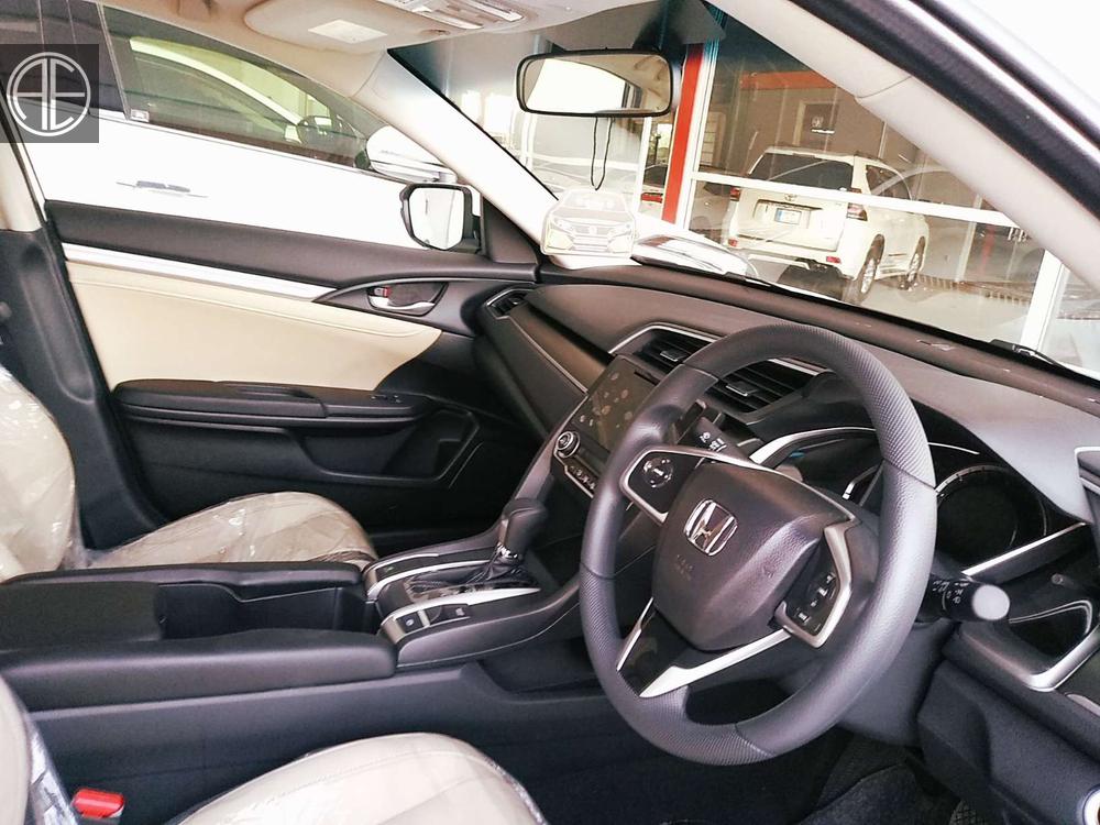 Honda Civic 2019 for Sale in Rawalpindi Honda Civic 2019 for Sale in Rawalpindi Image-6