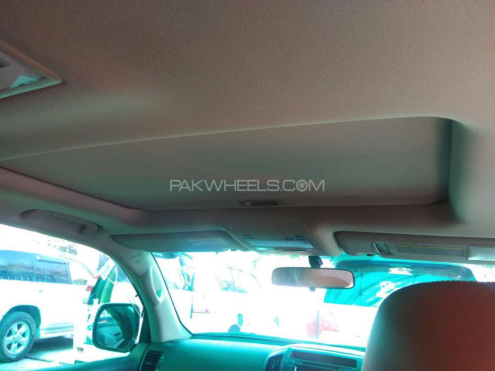 Toyota Land Cruiser 2010 for Sale in Sialkot Toyota Land Cruiser 2010 for Sale in Sialkot Image-11