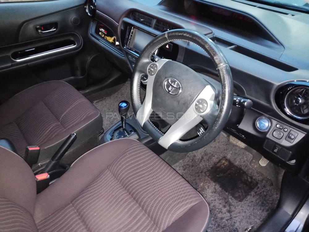 Toyota Aqua 2015 for Sale in Multan Toyota Aqua 2015 for Sale in Multan Image-4