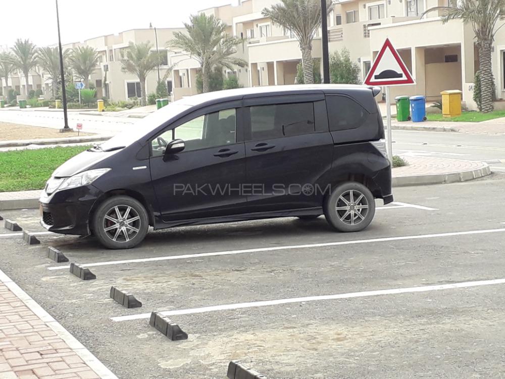 Honda Freed 2012 for Sale in Karachi Image-1