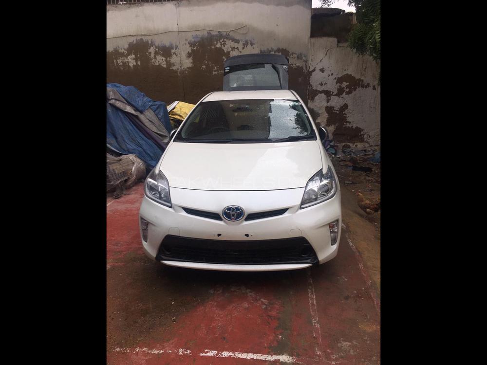 Toyota Prius 2015 for Sale in Jhelum Image-1