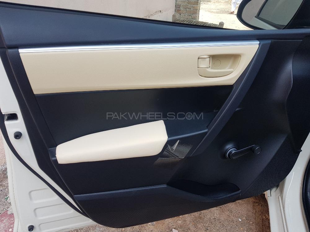 Toyota Corolla 2019 for Sale in Peshawar Toyota Corolla 2019 for Sale in Peshawar Image-3