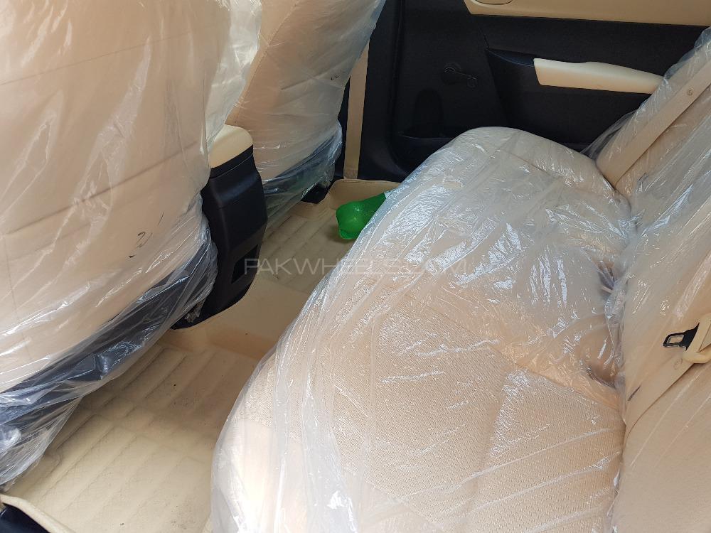 Toyota Corolla 2019 for Sale in Peshawar Toyota Corolla 2019 for Sale in Peshawar Image-5