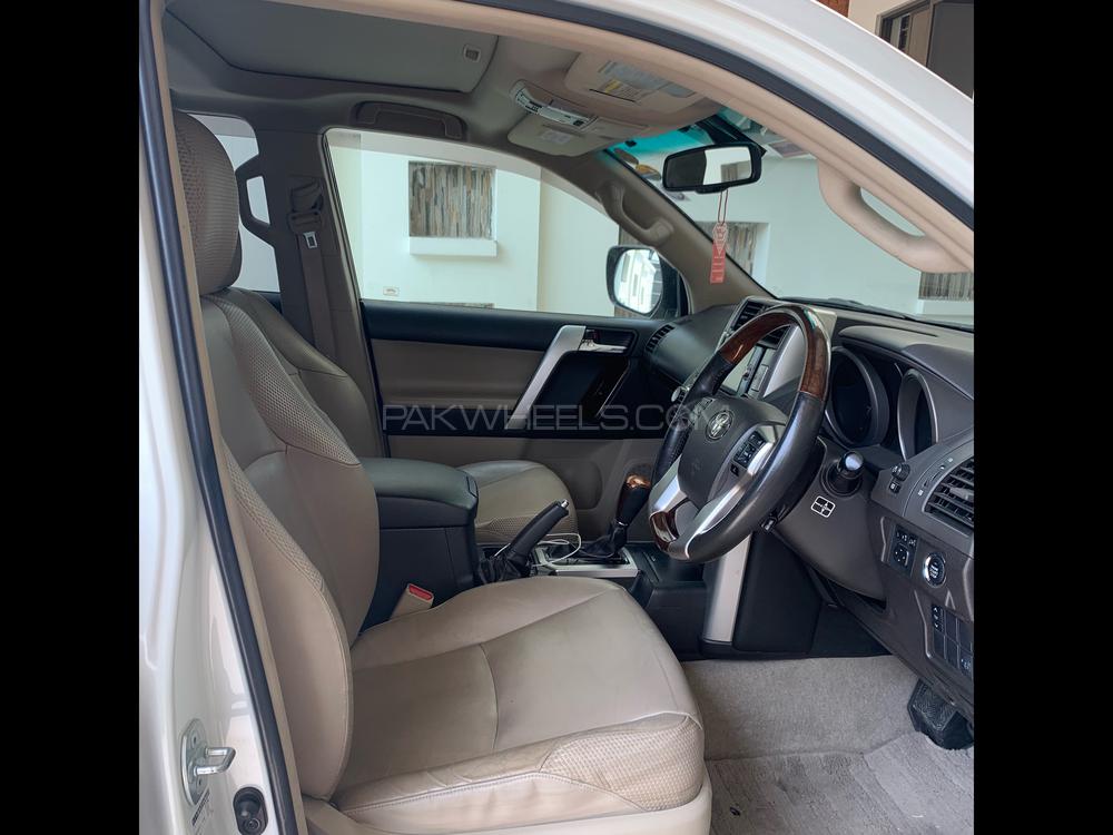 Toyota Prado 2011 for Sale in Gujranwala Toyota Prado 2011 for Sale in Gujranwala Image-2