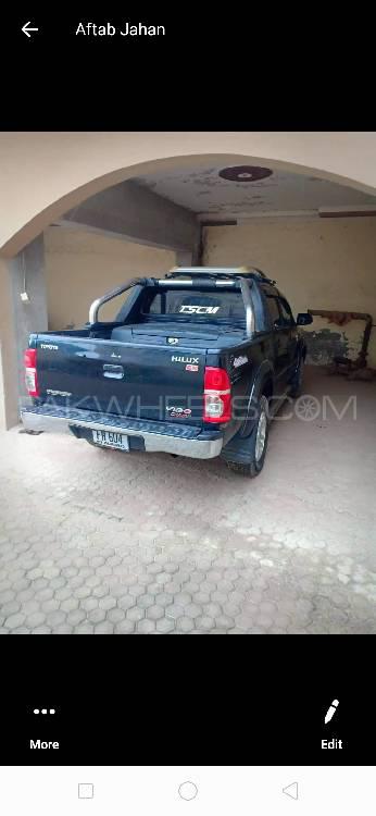 Toyota Hilux 2015 for Sale in Narowal Image-1