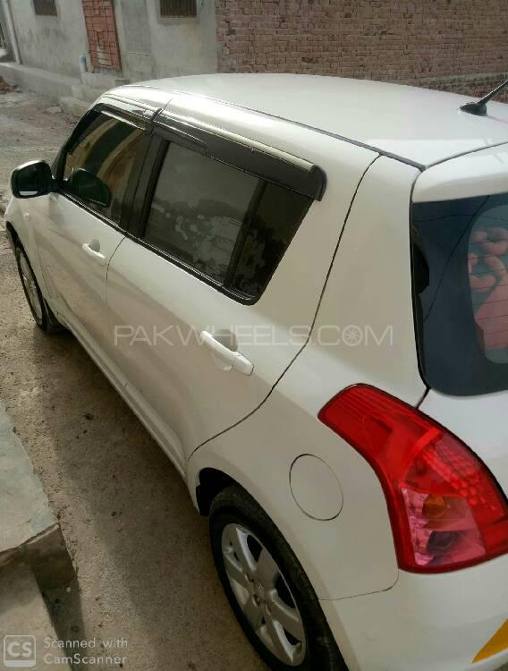 Suzuki Swift 2015 for Sale in Khanewal Suzuki Swift 2015 for Sale in Khanewal Image-4