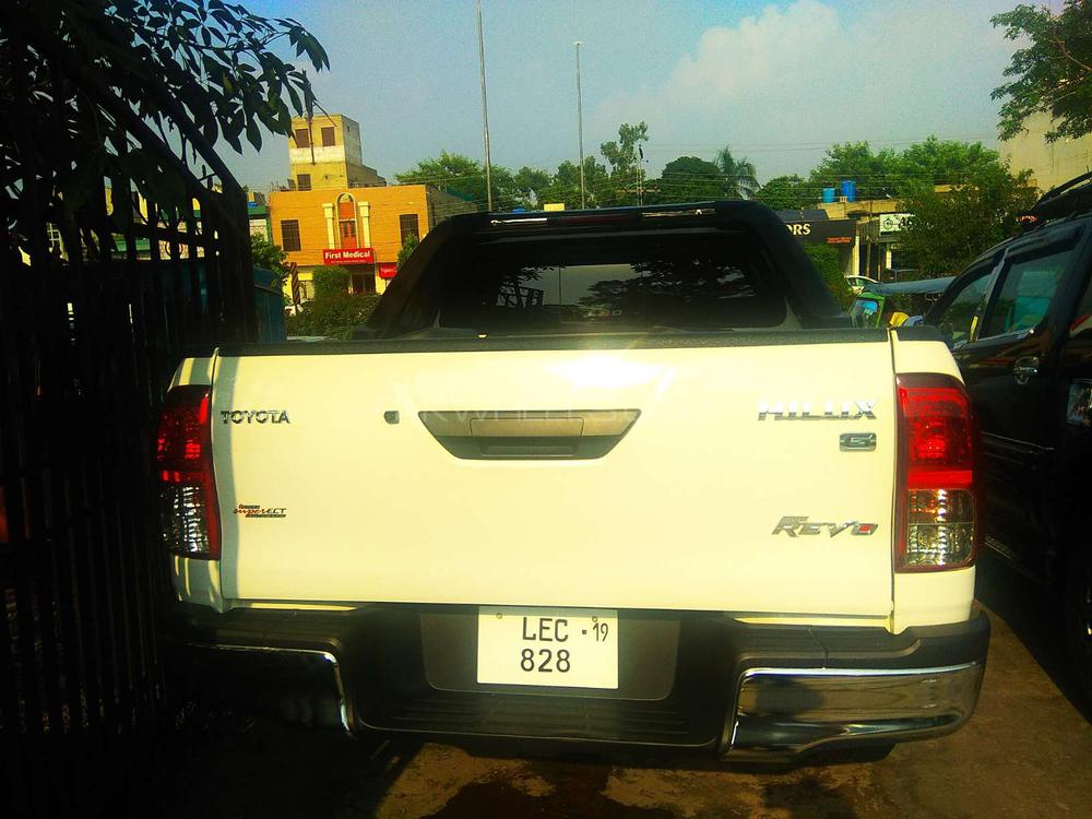 Toyota Hilux 2018 for Sale in Lahore Toyota Hilux 2018 for Sale in Lahore Image-14