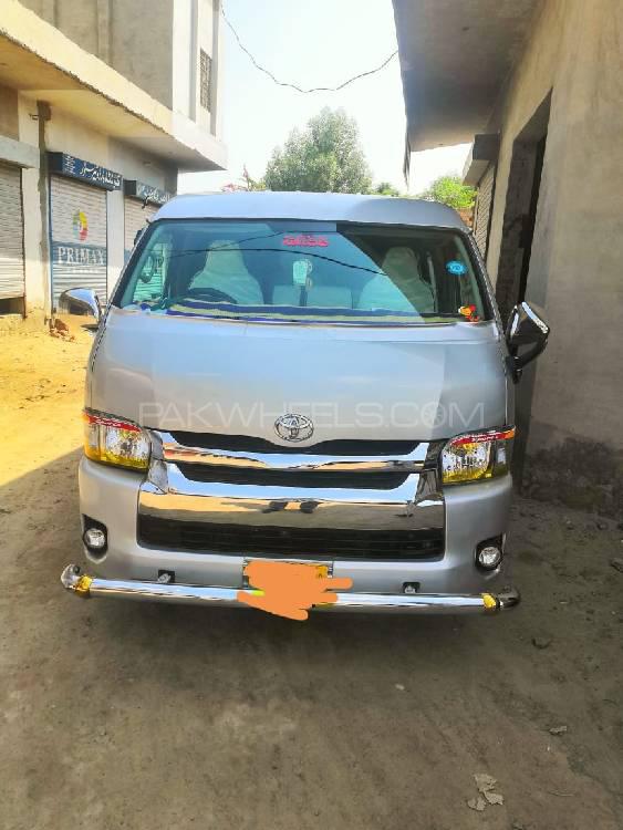 Toyota Hiace 2010 for Sale in Pir mahal Image-1