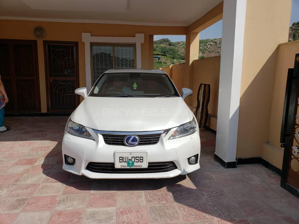 Lexus CT200h 2011 for Sale in Islamabad Image-1