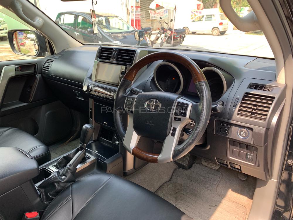 Toyota Prado 2013 for Sale in Lahore Toyota Prado 2013 for Sale in Lahore Image-8