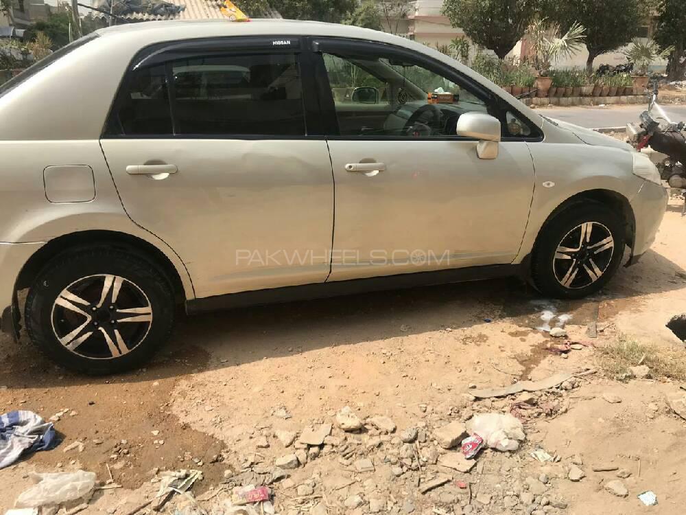 Nissan Tiida 2007 for Sale in Karachi Nissan Tiida 2007 for Sale in Karachi Image-3