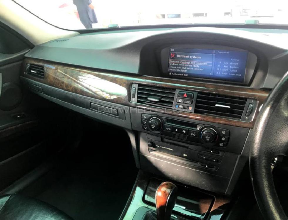 BMW 3 Series 2005 for Sale in Karachi BMW 3 Series 2005 for Sale in Karachi Image-3