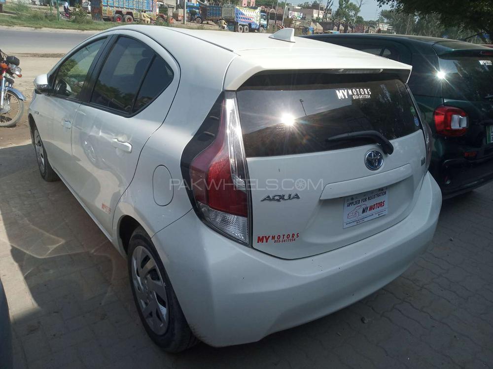 ٹویوٹا اکوا 2015 for Sale in گجرانوالہ ٹویوٹا اکوا 2015 for Sale in گجرانوالہ Image-4
