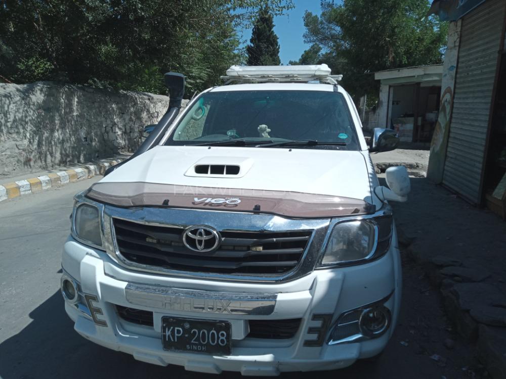 Toyota Hilux 2013 for Sale in Gilgit Image-1