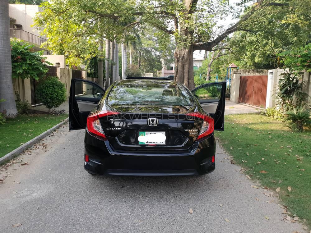 Honda Civic 2018 for Sale in Lahore Honda Civic 2018 for Sale in Lahore Image-6