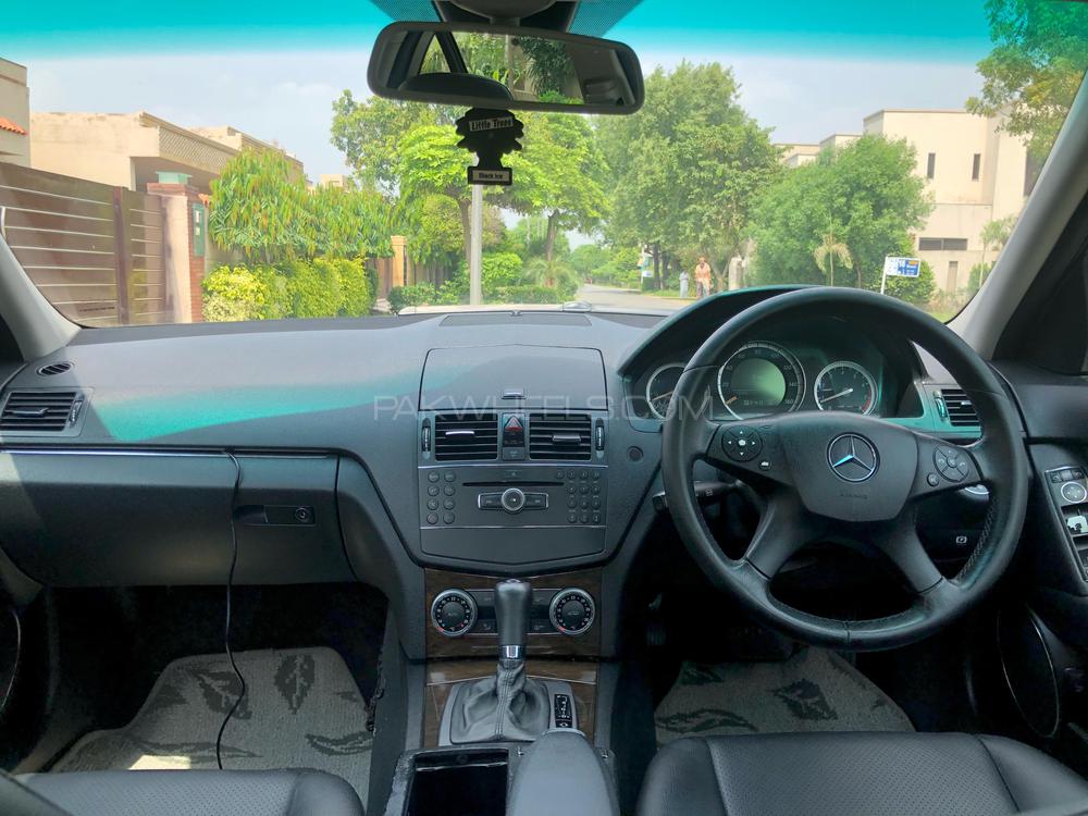 Mercedes Benz C Class 2008 for Sale in Lahore Mercedes Benz C Class 2008 for Sale in Lahore Image-3