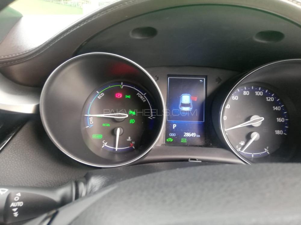 Toyota C-HR 2017 for Sale in Islamabad Toyota C-HR 2017 for Sale in Islamabad Image-3