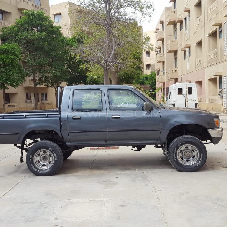 Toyota Hilux 1989 for Sale in Karachi Image-1