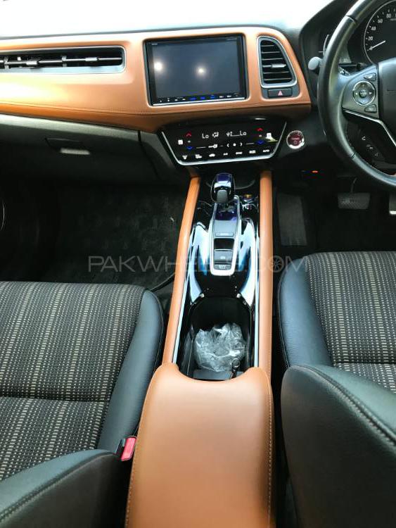 Honda Vezel 2016 for Sale in Rawalpindi Honda Vezel 2016 for Sale in Rawalpindi Image-2