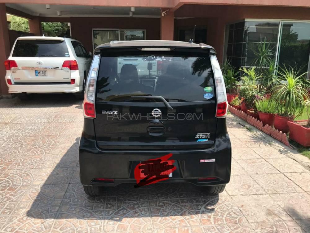 Nissan Dayz Highway Star 2013 for Sale in Islamabad Nissan Dayz Highway Star 2013 for Sale in Islamabad Image-3