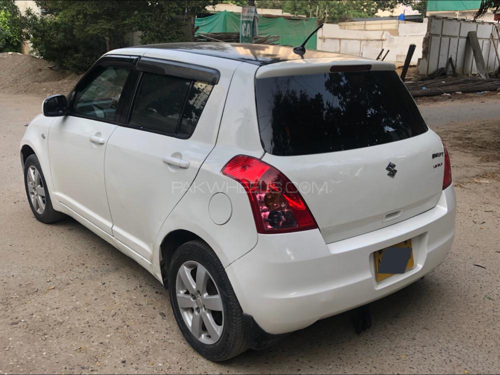 Suzuki Swift 2010 for Sale in Karachi Suzuki Swift 2010 for Sale in Karachi Image-2