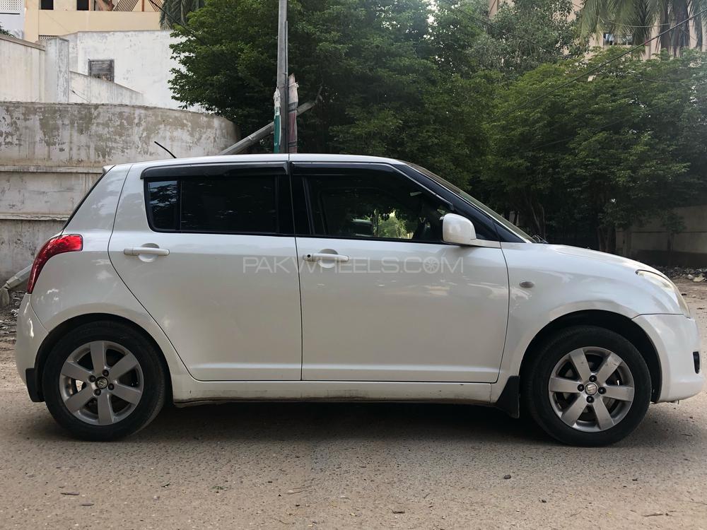 Suzuki Swift 2010 for Sale in Karachi Suzuki Swift 2010 for Sale in Karachi Image-9