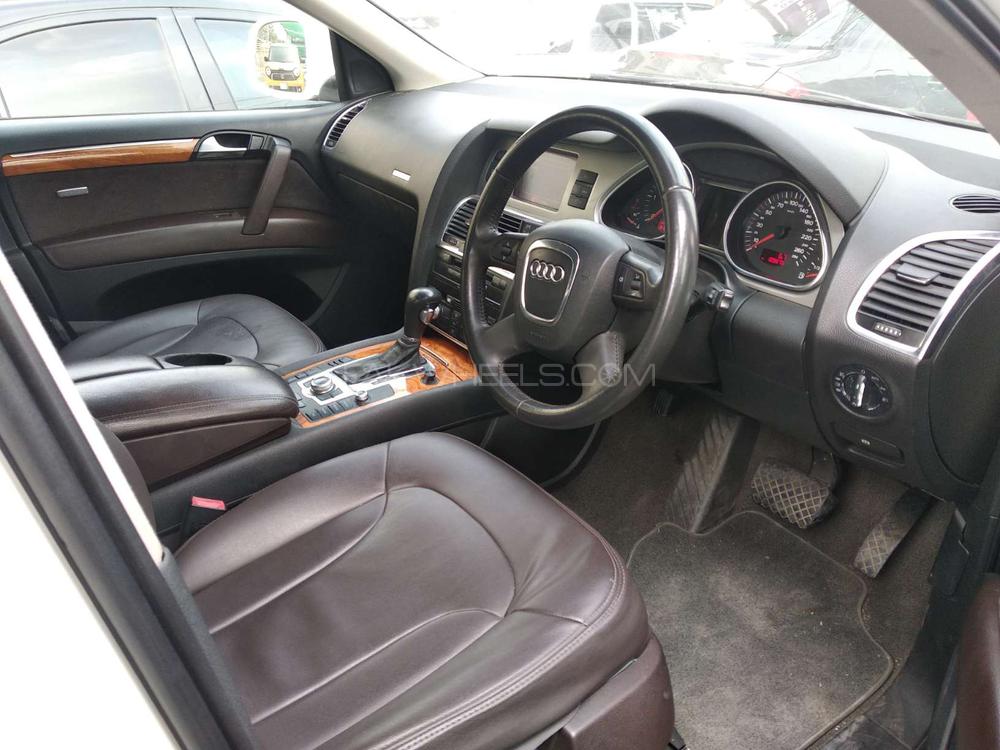 Audi Q7 2007 for Sale in Lahore Audi Q7 2007 for Sale in Lahore Image-4