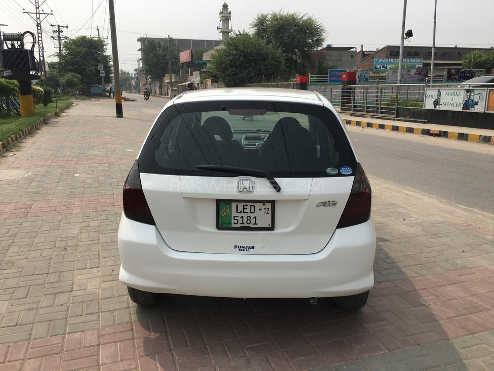 Honda Fit 2007 for Sale in Gujranwala Honda Fit 2007 for Sale in Gujranwala Image-5