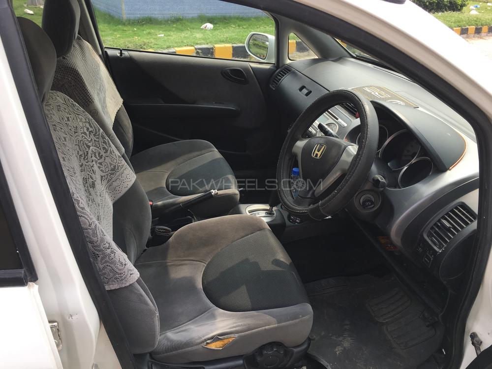 Honda Fit 2007 for Sale in Gujranwala Honda Fit 2007 for Sale in Gujranwala Image-9