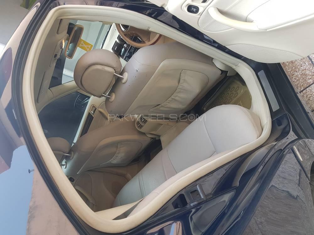 Mercedes Benz C Class 2005 for Sale in Lahore Mercedes Benz C Class 2005 for Sale in Lahore Image-8