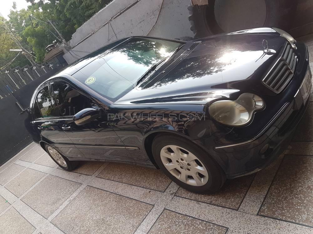 Mercedes Benz C Class 2005 for Sale in Lahore Mercedes Benz C Class 2005 for Sale in Lahore Image-19