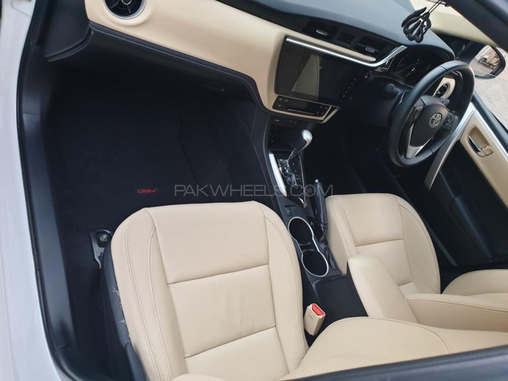 Toyota Corolla 2018 for Sale in Lahore Toyota Corolla 2018 for Sale in Lahore Image-3