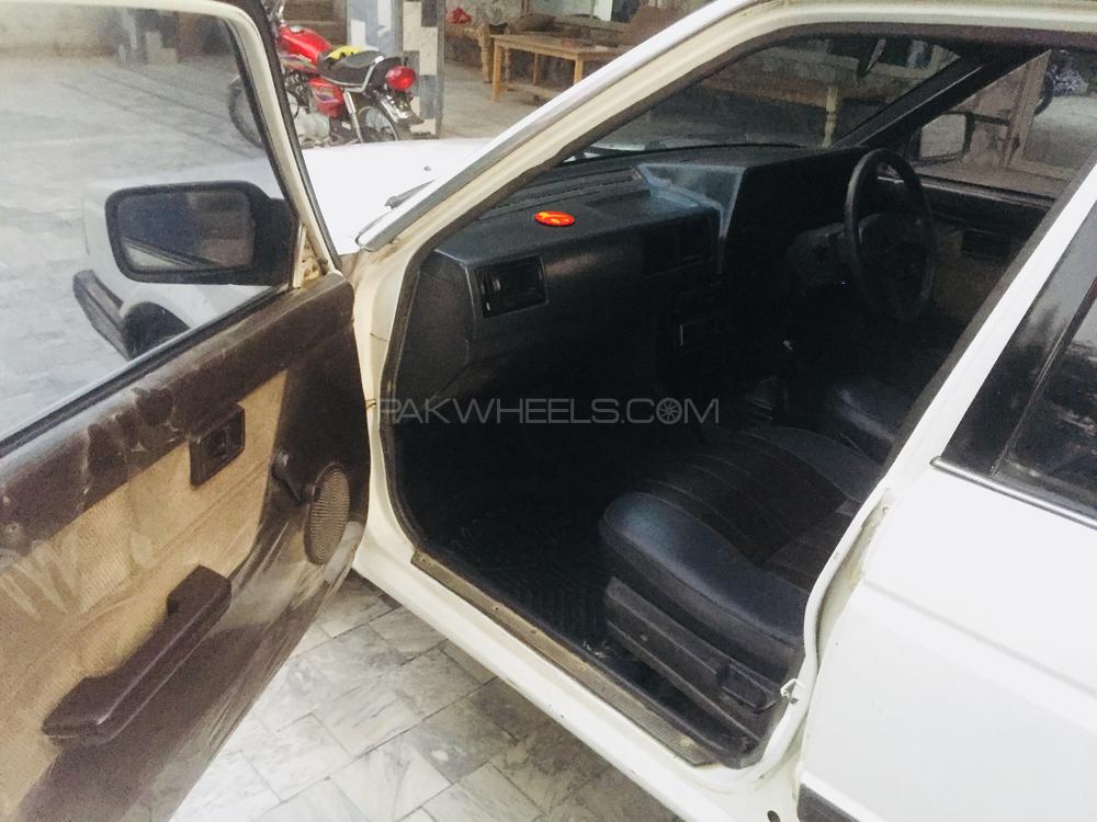 Nissan Sunny 1988 for Sale in Nowshera Nissan Sunny 1988 for Sale in Nowshera Image-5