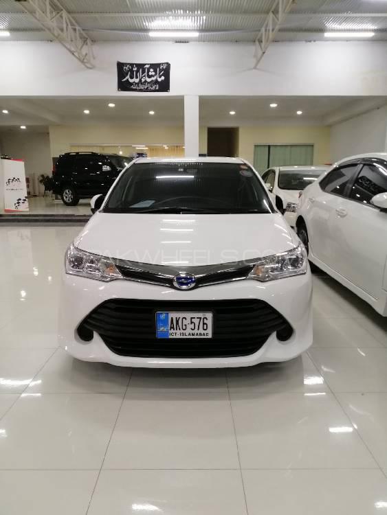 Toyota Corolla Axio 2015 for Sale in Peshawar Image-1