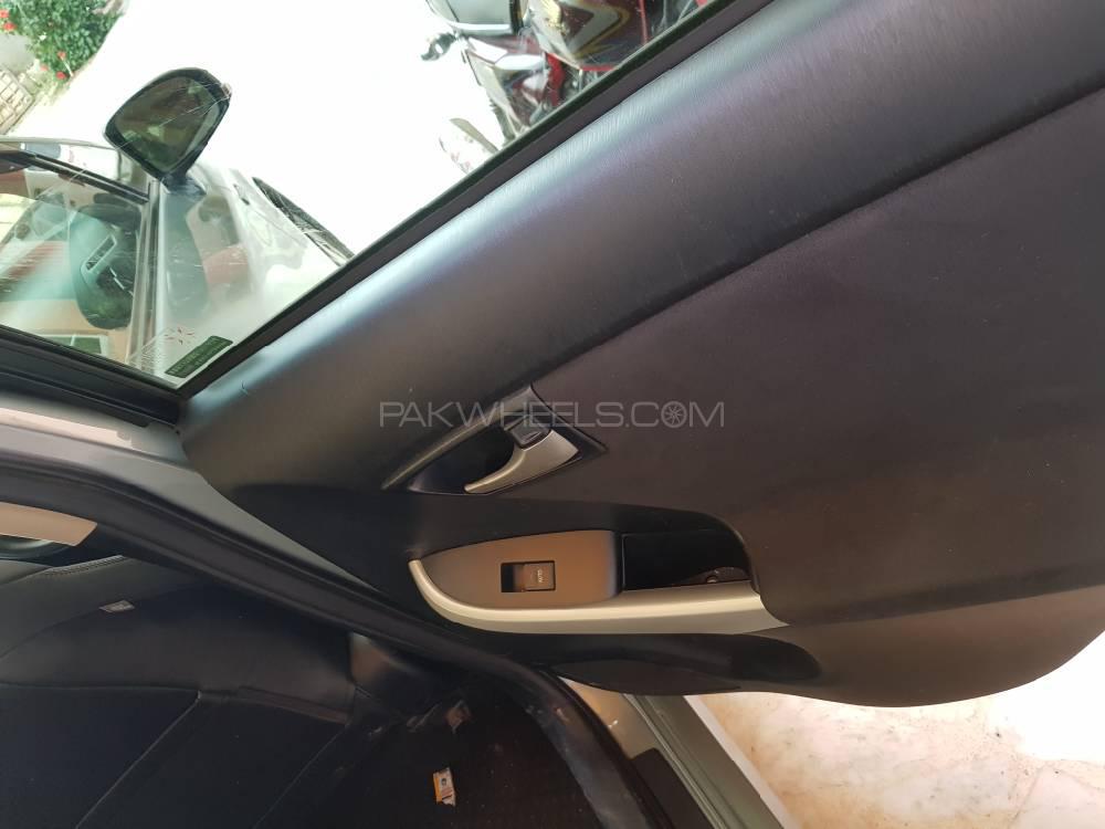 Toyota Prius 2013 for Sale in Muridke Image-1