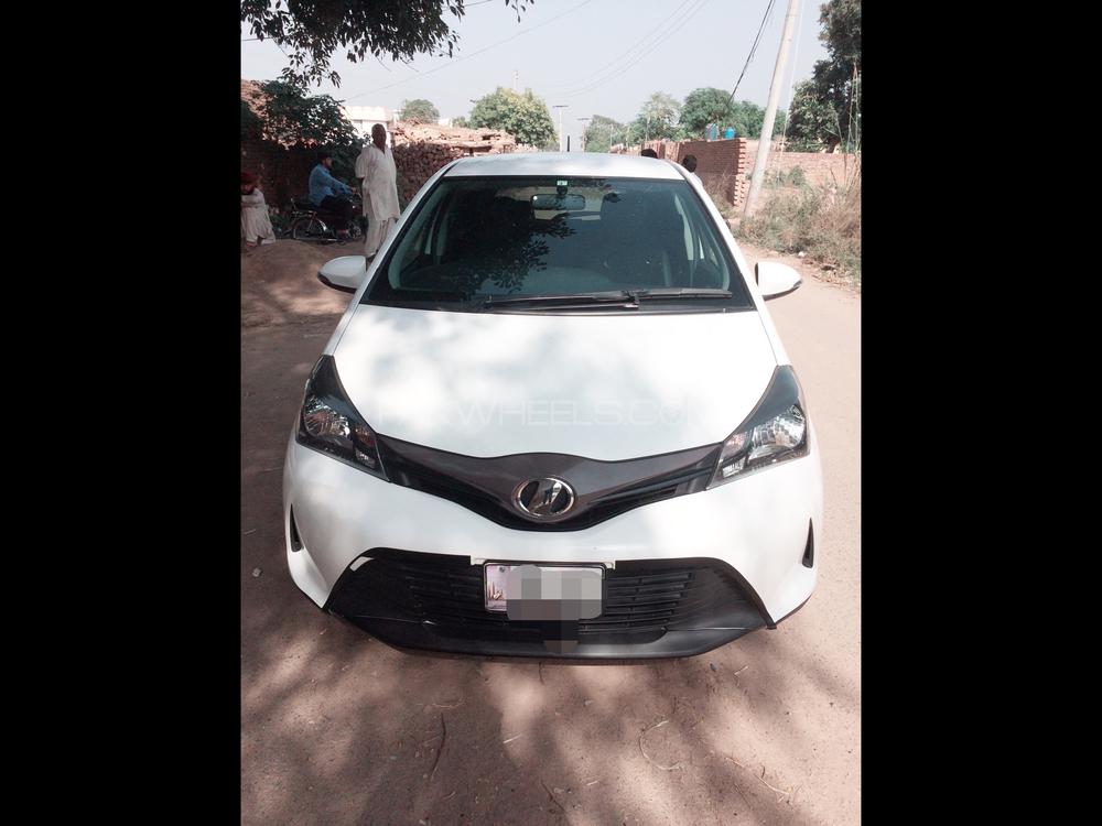 Toyota Vitz 2014 for Sale in Mandi bahauddin Image-1
