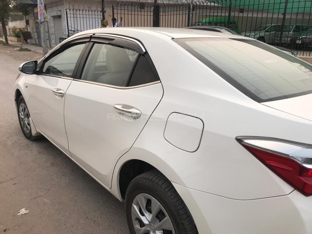 Toyota Corolla 2017 for Sale in Lahore Toyota Corolla 2017 for Sale in Lahore Image-5
