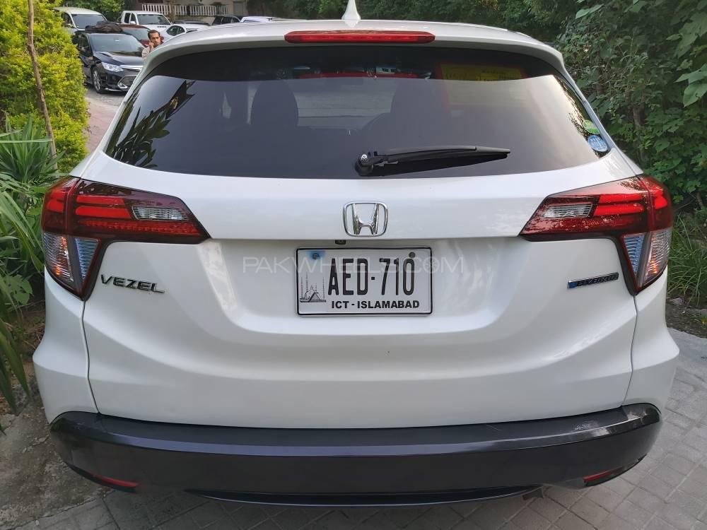 Honda Vezel 2014 for Sale in Islamabad Honda Vezel 2014 for Sale in Islamabad Image-3