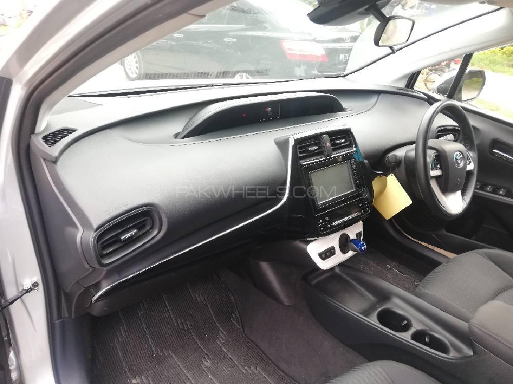 Toyota Prius 2017 for Sale in Islamabad Toyota Prius 2017 for Sale in Islamabad Image-9