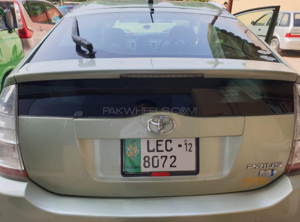 Toyota Prius 2007 for Sale in Lahore Image-1