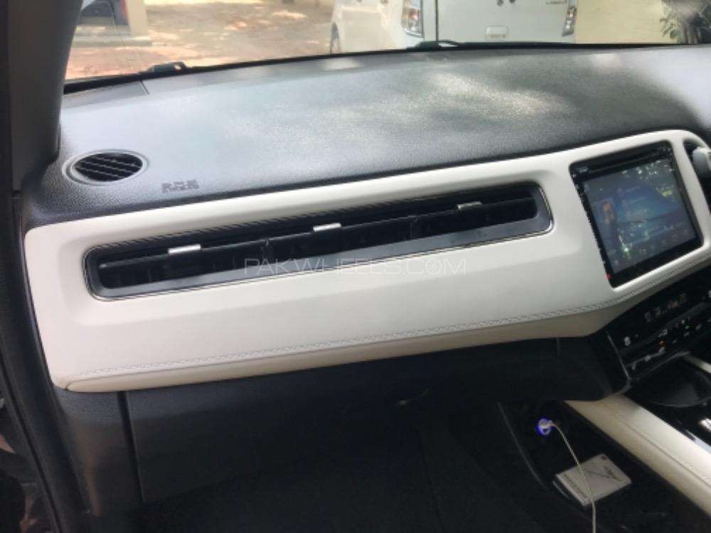 Honda Vezel 2016 for Sale in Rawalpindi Honda Vezel 2016 for Sale in Rawalpindi Image-14