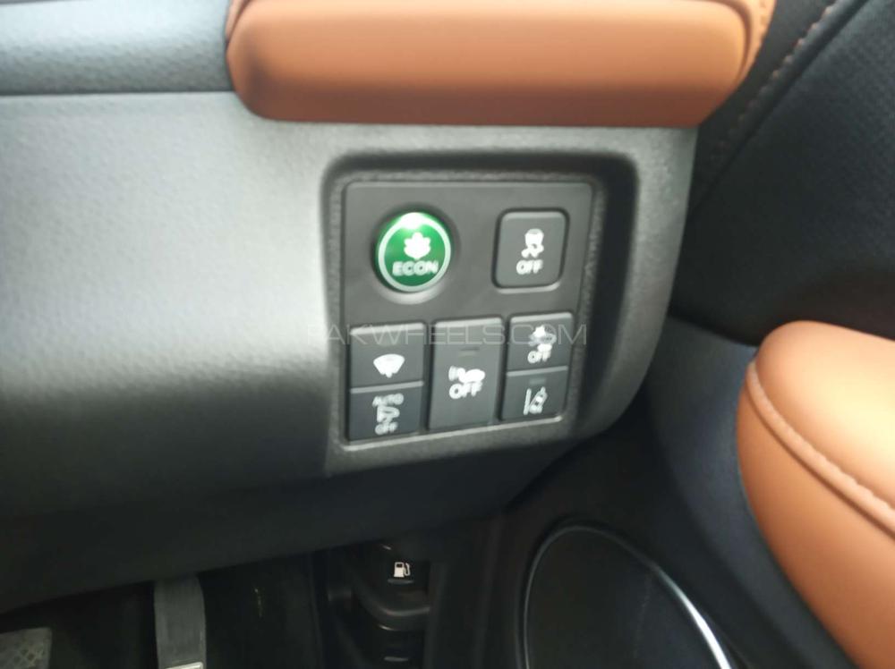 Honda Vezel 2017 for Sale in Karachi Honda Vezel 2017 for Sale in Karachi Image-7
