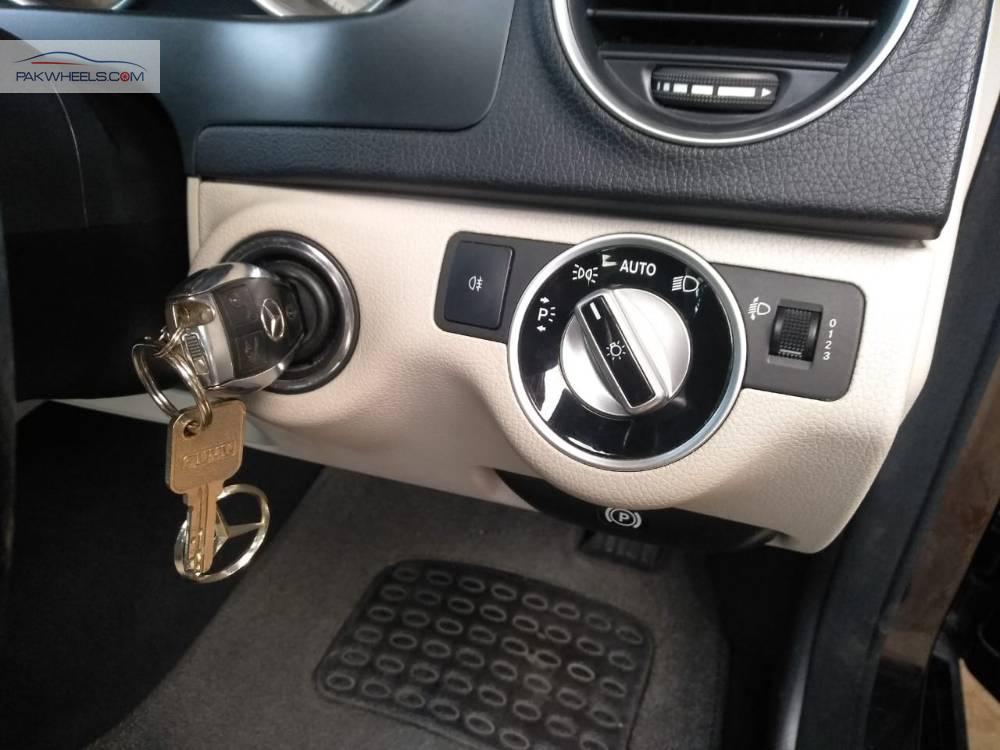 Mercedes Benz C Class 2013 for Sale in Islamabad Mercedes Benz C Class 2013 for Sale in Islamabad Image-8