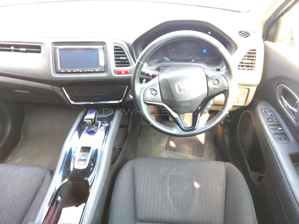 Honda Vezel 2014 for Sale in Lahore Honda Vezel 2014 for Sale in Lahore Image-10