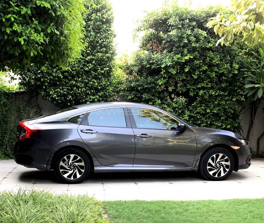 Honda Civic 2018 for Sale in Lahore Honda Civic 2018 for Sale in Lahore Image-2