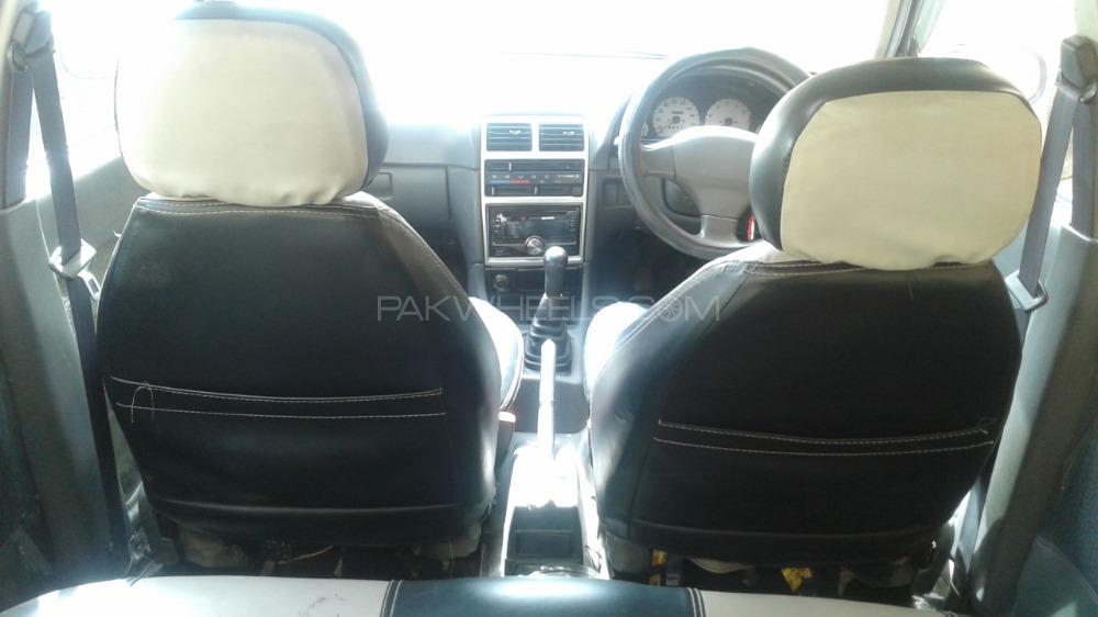 Suzuki Cultus 2011 for Sale in Hyderabad Suzuki Cultus 2011 for Sale in Hyderabad Image-5