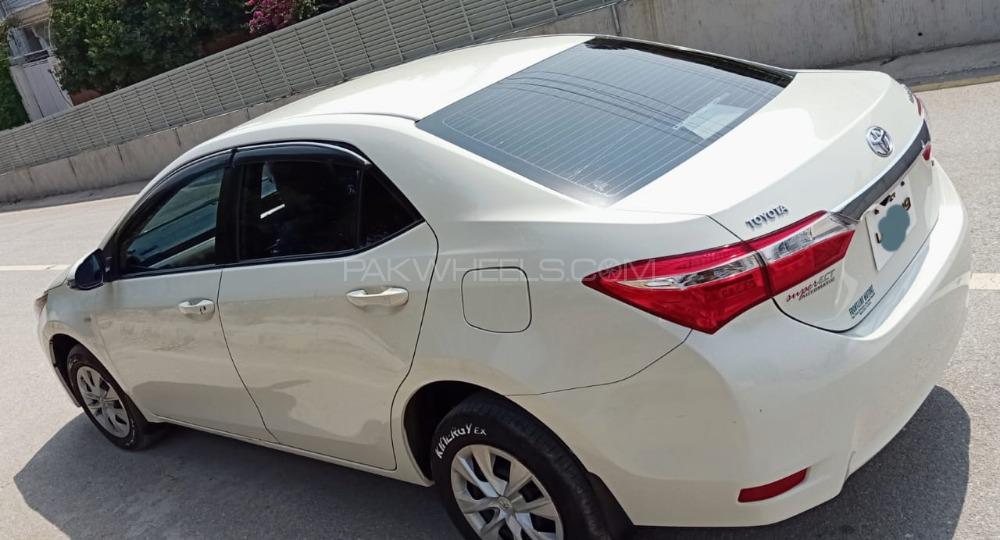 Toyota Corolla 2015 for Sale in Peshawar Toyota Corolla 2015 for Sale in Peshawar Image-5