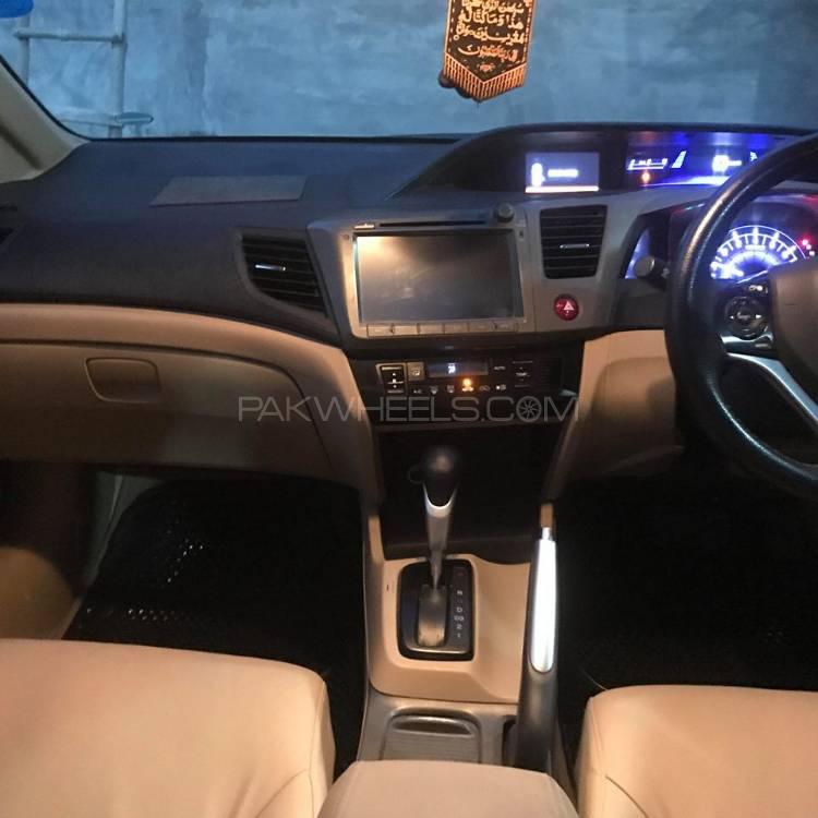 Honda Civic 2013 for Sale in Faisalabad Honda Civic 2013 for Sale in Faisalabad Image-5