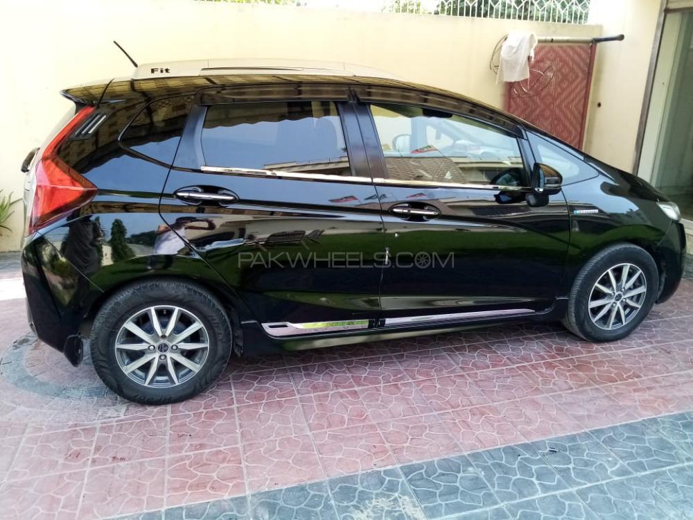 Honda Fit 2014 for Sale in Gujranwala Honda Fit 2014 for Sale in Gujranwala Image-3