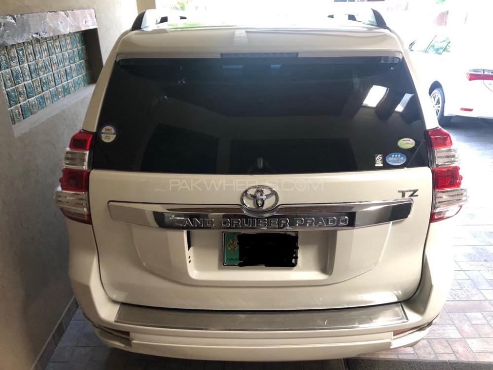 Toyota Prado 2010 for Sale in Lahore Toyota Prado 2010 for Sale in Lahore Image-4